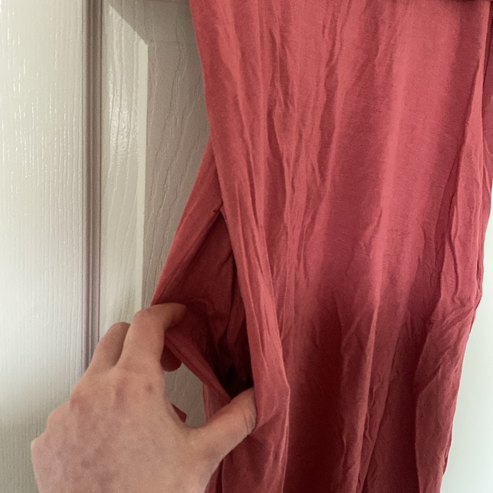 Off-Shoulder Red Dress - Picture 2 of 4